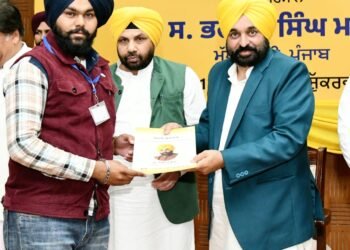 ਮੁੱਖ ਮੰਤਰੀ ਵੱਲੋਂ ਸਿੱਖਾਂ ਦੇ ਮੱਥੇ ਉਤੇ ਘੋੜਾ ਚੋਰ ਦਾ ਕਲੰਕ ਲਾਉਣ ਵਾਲੇ ਮਜੀਠੀਆ ਖ਼ਾਨਦਾਨ ਦੇ ਵਾਰਸ ਬਿਕਰਮ ਸਿੰਘ ਮਜੀਠੀਆ ਨੂੰ 5 ਦਸੰਬਰ ਤੱਕ ਅਰਬੀ ਘੋੜਿਆਂ ਬਾਰੇ ਜਾਣਕਾਰੀ ਦੇਣ ਦੀ ਚੁਣੌਤੀ