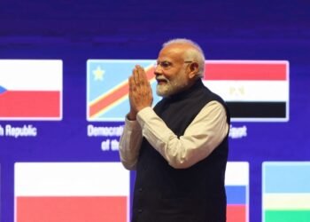 ਪੀਐਮ ਮੋਦੀ ਦਾ ਟੀਚਾ ਵਾਈਬ੍ਰੈਂਟ ਗੁਜਰਾਤ ਇੰਟਰਨੈਸ਼ਨਲ ਸੰਮੇਲਨ ਰਾਹੀਂ ਅਗਲੇ ੨੫ ਸਾਲਾਂ ਵਿੱਚ ਭਾਰਤ ਨੂੰ ਇੱਕ ਵਿਕਸਤ ਦੇਸ਼ ਬਣਾਉਣਾ ਹੈ।