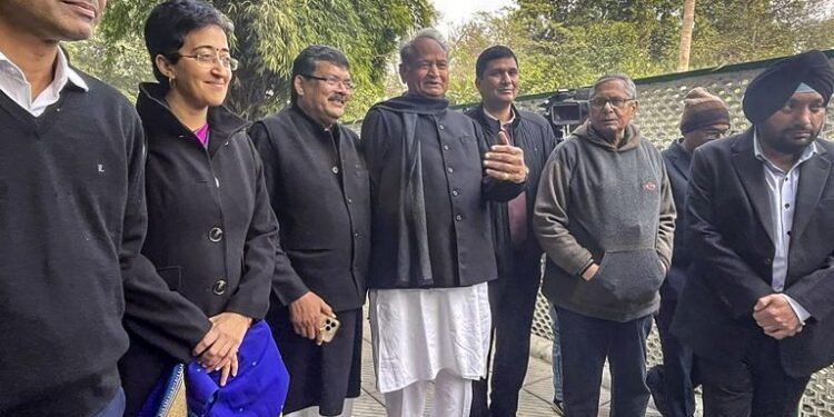 ਆਪ ਤੇ ਕਾਂਗਰਸ ਰਲ ਕੇ ਲੋਕ ਸਭਾ ਚੋਣਾਂ ਲੜਨਗੀਆਂ, ਸੀਟਾਂ ਦੀ ਵੰਡ ਬਾਰੇ ਫ਼ੈਸਲਾ ਅਗਲੀ ਮੀਟਿੰਗ ’ਚ: ਵਾਸਨਿਕ