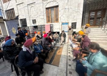 ਸ਼੍ਰੋਮਣੀ ਗੁਰਦੁਆਰਾ ਪ੍ਰਬੰਧਕ ਕਮੇਟੀ ਦੀ ਚੋਣ ਲਈ ਵੋਟਾਂ ਦੀ ਰਜਿਸਟਰੇਸ਼ਨ ਲਈ ਡਿਪਟੀ ਕਮਿਸ਼ਨਰ ਵੱਲੋਂ ਗੁਰਦੁਆਰਾ ਕਮੇਟੀਆਂ ਦੇ ਨੁਮਾਇੰਦਿਆਂ ਨਾਲ ਬੈਠਕ
