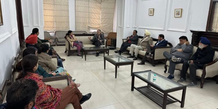 ਸਿਹਤ ਮੰਤਰੀ ਵੱਲੋਂ ਨਵੇਂ ਸਾਲ ‘ਤੇ ਨਰੋਏ ਸਮਾਜ ਦੀ ਸਿਰਜਣਾ ਲਈ ਨਸ਼ੇ ਦੇ ਖਾਤਮੇ ਦਾ ਅਹਿਦ