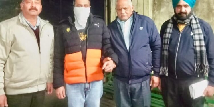 ਵਿਜੀਲੈਂਸ ਬਿਊਰੋ ਵੱਲੋਂ ਮੁੱਖ ਮੁਨਸ਼ੀ 5000 ਰੁਪਏ ਰਿਸ਼ਵਤ ਲੈਂਦਾ ਰੰਗੇ ਹੱਥੀਂ ਕਾਬੂ