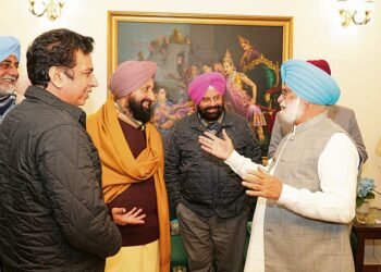 ਅੱਜ ‘ਆਪ’ ਅਤੇ ਕਾਂਗਰਸ ਵਿਚਾਲੇ ਸੀਟਾਂ ਦੀ ਵੰਡ ‘ਤੇ ਚਰਚਾ ਲਈ ਬੈਠਕ ਹੋਵੇਗੀ।