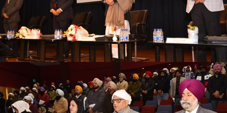 ਪੰਜਾਬ ਵਿੱਚ ਇਸ ਵਰ੍ਹੇ ਫ਼ਸਲੀ ਰਹਿੰਦ-ਖੂੰਹਦ ਸਾੜਨ ਦੀਆਂ ਘਟਨਾਵਾਂ ਵਿੱਚ ਲਿਆਂਦੀ ਜਾਵੇਗੀ 50 ਫ਼ੀਸਦ ਕਮੀ: ਗੁਰਮੀਤ ਸਿੰਘ ਖੁੱਡੀਆਂ