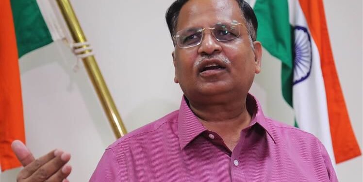 ਦਿੱਲੀ ਦੇ ਉਪ ਰਾਜਪਾਲ ਵੀਕੇ ਸਕਸੈਨਾ ਨੇ ‘ਆਪ’ ਨੇਤਾ ਸਤੇਂਦਰ ਜੈਨ ਦੇ ਖਿਲਾਫ ਸੁਕੇਸ਼ ਦੁਆਰਾ ਦਾਇਰ ਜਬਰਦਸਤੀ ਦੀ ਸ਼ਿਕਾਇਤ ਦੀ ਸੀਬੀਆਈ ਜਾਂਚ ਨੂੰ ਮਨਜ਼ੂਰੀ ਦੇ ਦਿੱਤੀ ਹੈ।