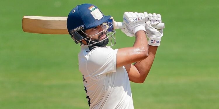 ਸਚਿਨ ਅਤੇ ਰੋਹਿਤ ਮੁਸ਼ੀਰ ਅਤੇ ਅਈਅਰ ਪ੍ਰਭਾਵਿਤ ਦੇ ਰੂਪ ਵਿੱਚ ਮੌਜੂਦ ਸਨ