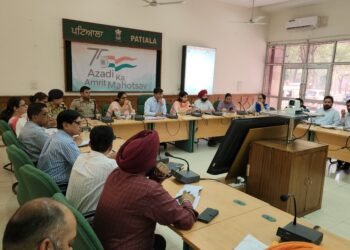 ਡਿਪਟੀ ਕਮਿਸ਼ਨਰ ਵੱਲੋਂ ਹੜ੍ਹਾਂ ਤੋਂ ਬਚਾਅ ਲਈ ਬਣਾਈ ਰਣਨੀਤੀ ਦੀ ਸਮੀਖਿਆ