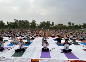 ਦਸਵੇਂ ਅੰਤਰ-ਰਾਸ਼ਟਰੀ ਯੋਗ ਦਿਵਸ ਮੌਕੇ ਪੋਲੋ ਗਰਾਊਂਡ ਵਿਖੇ ਪਟਿਆਲਵੀਆਂ ਨੇ ਕੀਤਾ ਯੋਗ