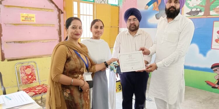 ਪਹਿਲੀ ਵਾਰ ਵੋਟ ਪਾਉਣ ਵਾਲੀ ਵੋਟਰ ਪਰਾਂਜਲ ਨੇ ਕੀਤਾ ਖੁਸ਼ੀ ਦਾ ਇਜ਼ਹਾਰ