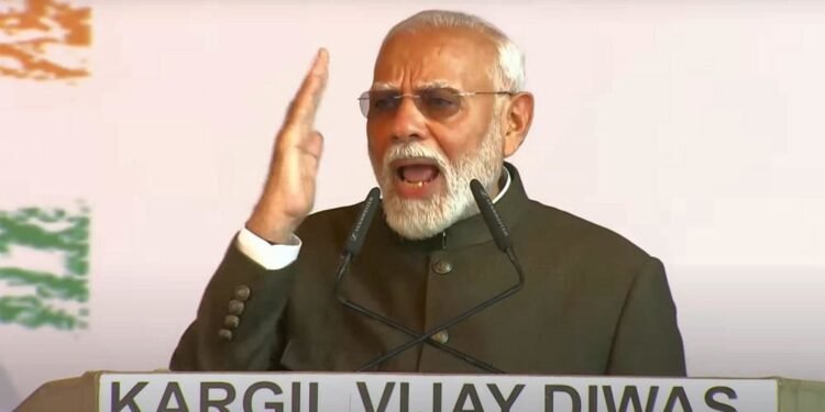 ਪ੍ਰਧਾਨ ਮੰਤਰੀ ਮੋਦੀ ਨੇ ਕਿਹਾ ਕਿ ਪਾਕਿਸਤਾਨ ਪ੍ਰਸੰਗਿਕ ਬਣੇ ਰਹਿਣ ਲਈ ਅੱਤਵਾਦ ਅਤੇ ਪ੍ਰੌਕਸੀ ਯੁੱਧ ਦੀ ਵਰਤੋਂ ਕਰ ਰਿਹਾ ਹੈ।