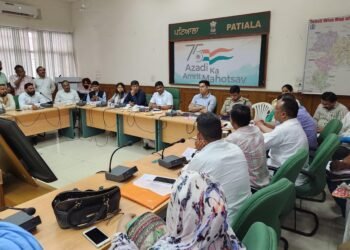 ਰਾਸ਼ਟਰੀ ਸਫ਼ਾਈ ਕਰਮਚਾਰੀ ਕਮਿਸ਼ਨ ਦੇ ਚੇਅਰਮੈਨ ਵੱਲੋਂ ਅਧਿਕਾਰੀਆਂ ਤੇ ਸਫ਼ਾਈ ਕਰਮਚਾਰੀਆਂ ਨਾਲ ਬੈਠਕ