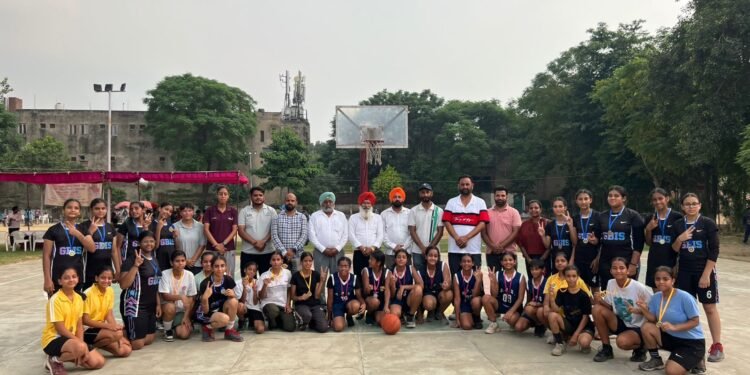 ਜ਼ਿਲ੍ਹਾ ਪੱਧਰੀ ਮੁਕਾਬਲਿਆਂ ਦੇ ਦੂਜੇ ਦਿਨ 8 ਹਜ਼ਾਰ ਖਿਡਾਰੀਆਂ ਨੇ ਦਿਖਾਏ ਖੇਡ ਪ੍ਰਤਿਭਾ ਦੇ ਜੌਹਰ