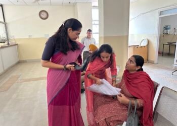 ਡਿਪਟੀ ਕਮਿਸ਼ਨਰ ਡਾ. ਪ੍ਰੀਤੀ ਯਾਦਵ ਵਲੋਂ ਸੇਵਾ ਕੇਂਦਰ ਤੇ ਫਰਦ ਕੇਂਦਰ ਦਾ ਅਚਨਚੇਤ ਨਿਰੀਖਣ