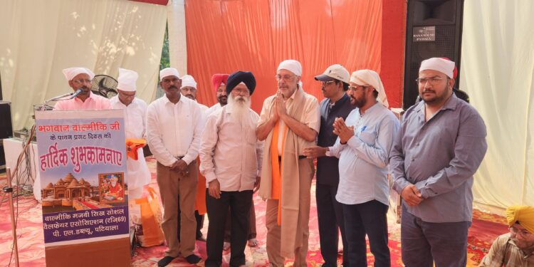 ਭਗਵਾਨ ਵਾਲਮੀਕਿ ਜੀ ਦੀਆਂ ਸਿੱਖਿਆਵਾਂ ਸਮਾਜ ਲਈ ਚਾਨਣ ਮੁਨਾਰਾ : ਡਾ. ਬਲਬੀਰ ਸਿੰਘ