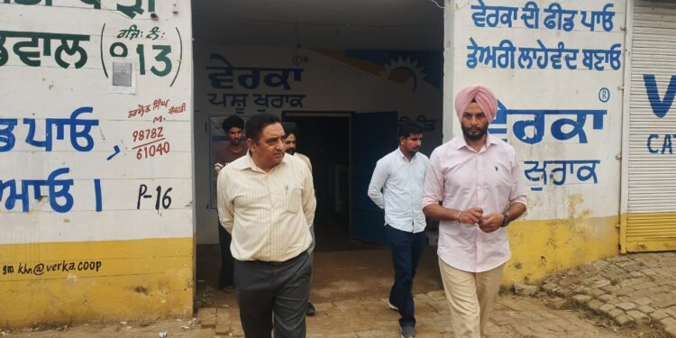 ਖੇਤੀਬਾੜੀ ਵਿਭਾਗ ਵੱਲੋਂ ਖਾਦ ਵਿਕਰੇਤਾਵਾਂ ਦੇ ਸਟਾਕ ਦੀ ਚੈਕਿੰਗ