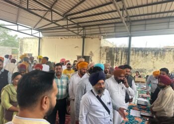 More PIX ਪਿੰਡ ਕਛਵਾ ‘ਚ ਜਨ ਸੁਵਿਧਾ ਕੈਂਪ ਮੌਕੇ ਲੋਕਾਂ ਦੀਆਂ ਮੁਸ਼ਕਿਲਾਂ ਦਾ ਨਿਪਟਾਰਾ