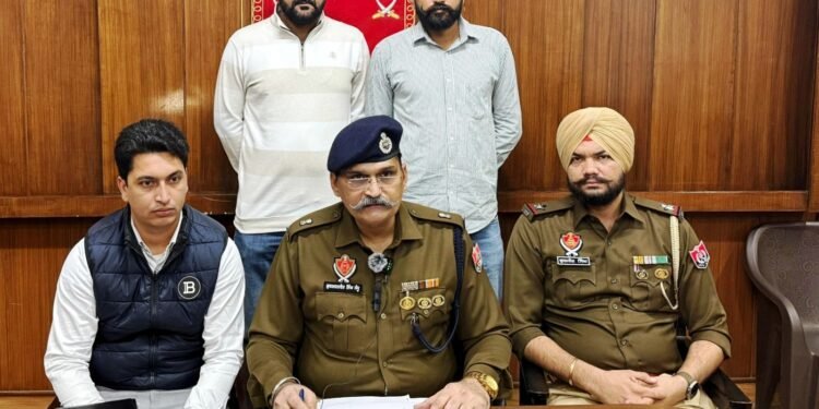 ਮੋਗਾ ਪੁਲਿਸ ਵੱਲੋਂ 1 ਕਿੱਲੋਗ੍ਰਾਮ ਹੈਰੋਇਨ ਤੇ ਕਾਰ ਸਮੇਤ ਨਸ਼ਾ ਤਸਕਰ ਕਾਬੂ*