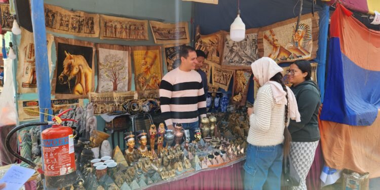 ‘ਸਰਸ ਮੇਲਾ’ ਦਿਹਾਤੀ ਦਸਤਕਾਰਾਂ ਨੂੰ ਉਤਸ਼ਾਹਿਤ ਕਰਨ ਲਈ ਜ਼ਿਲ੍ਹਾ ਪ੍ਰਸ਼ਾਸਨ ਦਾ ਸਫ਼ਲ ਉਪਰਾਲਾ-ਅਨੁਪ੍ਰਿਤਾ ਜੌਹਲ