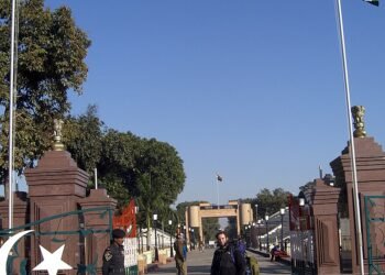 ਪਾਕਿਸਤਾਨ ਨੇ ਭਾਰਤੀ ਏਅਰਲਾਈਨਾਂ ਲਈ ਆਪਣਾ ਹਵਾਈ ਖੇਤਰ ਸੀਮਤ ਕਰ ਦਿੱਤਾ ਹੈ। -ਵਾਹਗਾ ਸਰਹੱਦੀ ਲਾਂਘਾ ਬੰਦ ਕਰ ਦਿੱਤਾ ਗਿਆ ਹੈ।