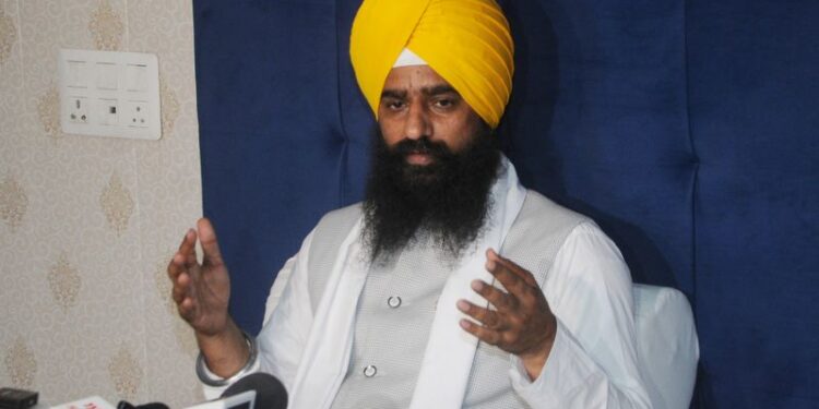 ਅਕਾਲ ਤਖ਼ਤ ਅਤੇ ਸ਼੍ਰੋਮਣੀ ਕਮੇਟੀ ਨੇ ਹਾਲ ਹੀ ਵਿੱਚ ਹੋਏ ਅੱਤਵਾਦੀ ਹਮਲੇ ਦੀ ਸਖ਼ਤ ਨਿੰਦਾ ਕੀਤੀ ਹੈ।