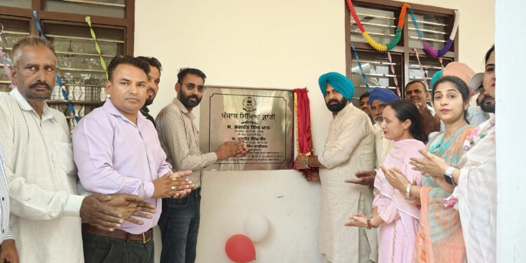 ਵਿਧਾਇਕ ਕੁਲਵੰਤ ਸਿੰਘ ਬਾਜ਼ੀਗਰ ਨੇ  ਲੱਖਾਂ ਰੁਪਏ ਦੇ ਵਿਕਾਸ ਕਾਰਜ ਕੀਤੇ ਲੋਕ ਅਰਪਿਤ