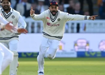 ਨਾਸਿਰ ਹੁਸੈਨ ਟੈਸਟ ਕ੍ਰਿਕਟ ਦੀ ਉੱਤਮਤਾ ‘ਤੇ ਜ਼ੋਰ ਦਿੰਦੇ ਹਨ।