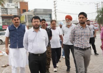 ਸਥਾਨਕ ਸਰਕਾਰਾਂ ਬਾਰੇ ਮੰਤਰੀ ਡਾ. ਰਵਜੋਤ ਸਿੰਘ ਤੜਕਸਾਰ ਪਟਿਆਲਾ ਪੁੱਜੇ, ਸ਼ਹਿਰ ਦੀ ਸਫਾਈ ਵਿਵਸਥਾ ਦਾ ਜ਼ਮੀਨੀ ਪੱਧਰ ‘ਤੇ ਜਾਇਜ਼ਾ