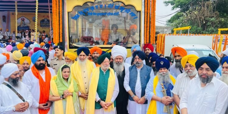 ਡੀ.ਐਸ.ਜੀ.ਐਮ.ਸੀ. ਦੇ ਪ੍ਰਧਾਨ ਹਰਮੀਤ ਸਿੰਘ ਕਾਲਕਾ ਪਟਨਾ  ਪਹੁੰਚੇ ,‘ਜਾਗਰਤੀ ਯਾਤਰਾ’ ਦੇ ਫਲੈਗ ਆਫ਼ ਸਮਾਰੋਹ ਵਿੱਚ ਹੋਏ ਸ਼ਾਮਲ, ਗੁਰੂ ਤੇਗ ਬਹਾਦਰ ਜੀ ਦੇ 350ਵੇਂ ਸ਼ਹੀਦੀ ਦਿਹਾੜੇ ਨੂੰ ਸਮਰਪਿਤ