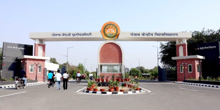 ਪੰਜਾਬ ਕੇਂਦਰੀ ਯੂਨੀਵਰਸਿਟੀ ਨੇ ਟਾਈਮਜ਼ ਹਾਇਰ ਐਜੂਕੇਸ਼ਨ ਵਰਲਡ ਯੂਨੀਵਰਸਿਟੀ ਰੈਂਕਿੰਗ 2026 ਵਿੱਚ ਗਲੋਬਲ ਰੈਂਕ ਬੈਂਡ 601–800 ਵਿੱਚ ਸਥਾਨ ਹਾਸਲ ਕੀਤਾ